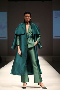 2019 高級(jí)定制服裝設(shè)計(jì)精品課程報(bào)名開啟，名額有限！兼顧皮革制品銷售實(shí)戰(zhàn)